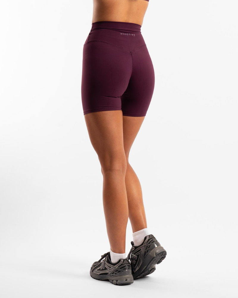 Elyra Shorts 6"