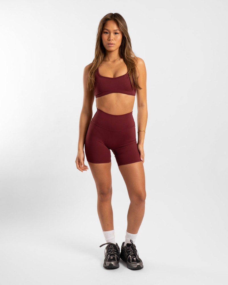 Elyra Shorts 6"